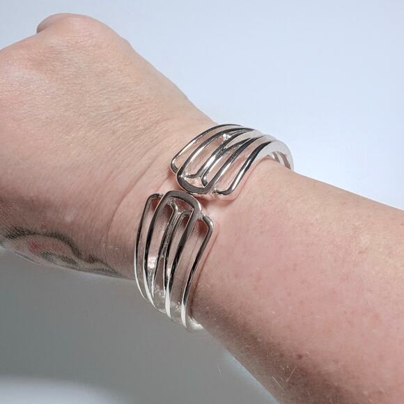 Lauren Napier Silver Plated Boho Chunky Hinged Cuff Bracelet - Costume Jewelry - Picture 6 of 6